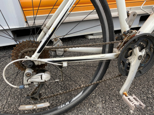 ★超特価★人気のGIANT ESCAPE EX3が新車の半額以下！ クロスバイク 中古自転車