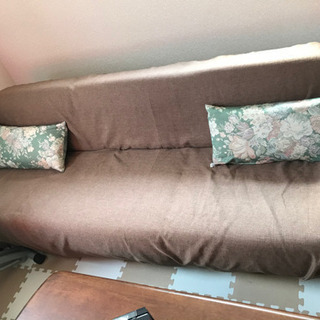 ソファーベッドの画像