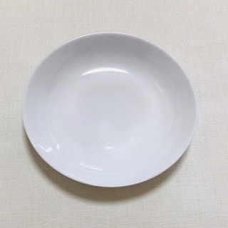 無料　山崎パンの白のプレート①　手渡しのみ