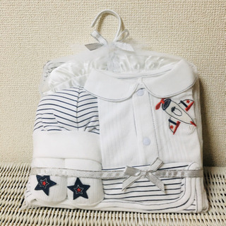 送料無料★出産祝いセット「白色」海外ベビー服