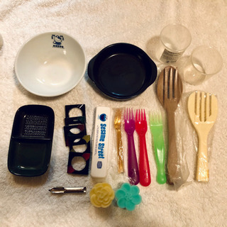 食器いろいろ（皿・フォーク・箸置き など）