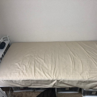 【譲渡先決まりました】パイプベッド(シングル)+ベッドマットの画像