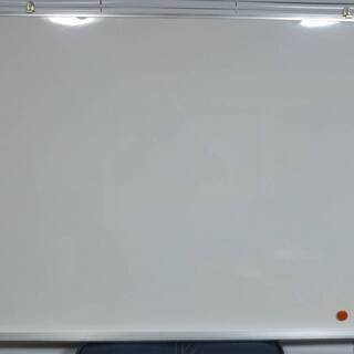 値下げ「新古品」　LION　ホワイトボード　