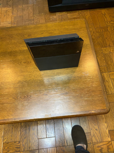 ＰＳ4 初期型　欠品なし。傷本体に少しあり。緊急値下げ、2020/04/18、21時迄。