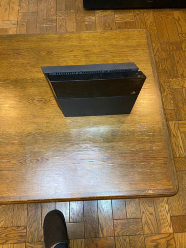 ＰＳ4 初期型　欠品なし。傷本体に少しあり。緊急値下げ、2020/04/18、21時迄。