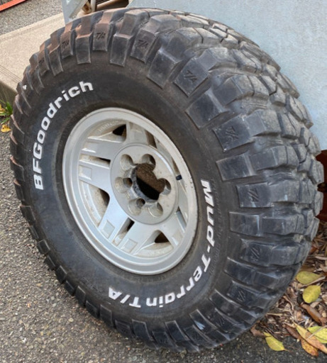 ランクル70 78プラド  タイヤ1本　スペアに！