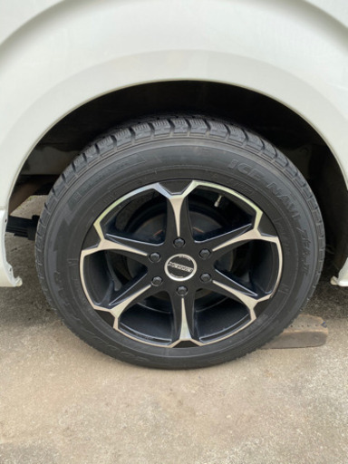 ハイエース　ESSEX スタッドレス