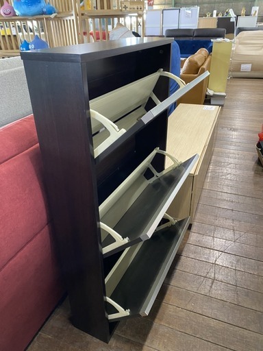 下駄箱！シューズラック！ネット価格25000円ヲ6980円で販売します！ちょい傷あります。室内置きもOKです！