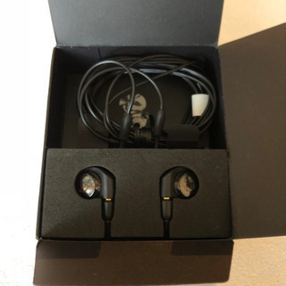 再値下げ ！　audio-technica  インナーイヤホン 新品未使用 再値下げ ！ audio-technica インナーイヤホン 新品未使用 【公式通販】