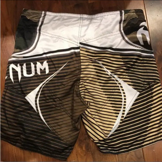 【VENUM べナム ヴェナム】ファイトパンツの画像