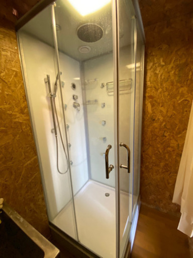 シャワーユニット