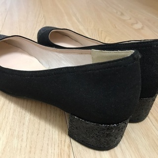 □◾️黒パンプス　ラメ★ 24c◾️□の画像