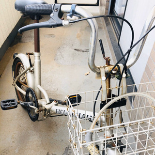 折りたたみ自転車の画像
