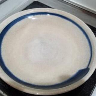 土鍋と料理皿。使わないので。の画像