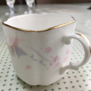 ニナリッチのコーヒーカップ２客セットとビールグラス2個