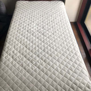 ✨✨シングルサイズのベッド✨✨