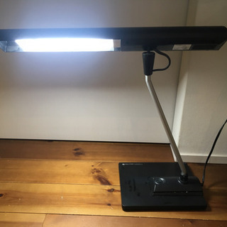 可動スタンドライト　黒×アルミの画像