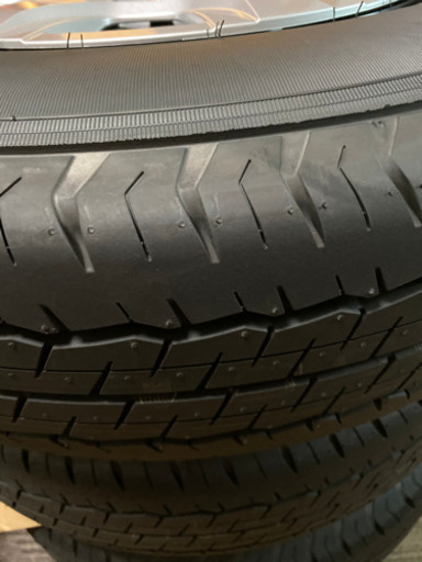 ハイエース新車外し純正タイヤホイールセット