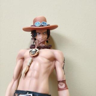 ONEPIECE エースのフィギュアの画像