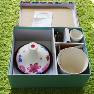 新品未使用　食器セットの画像