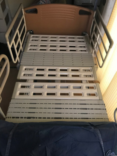パラマウント　介護用ベッド
