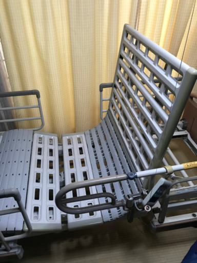 パラマウント　介護用ベッド