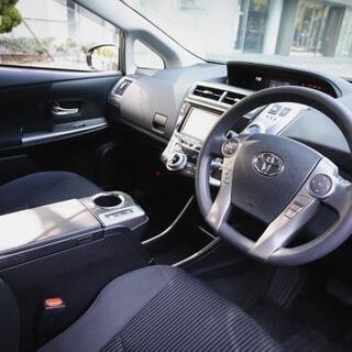 トヨタプリウスα　現行車　後期モデル　走行100,600km　車検33年2月の画像