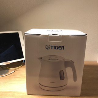[新品未使用]タイガーの電子ケトル(0.8L)