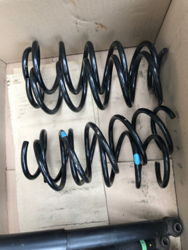 デイズルークス   純正サス