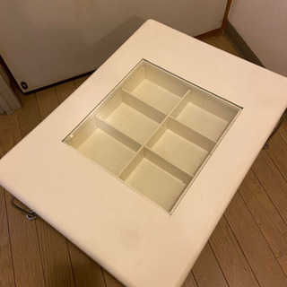 折り畳み可能！サイドテーブル