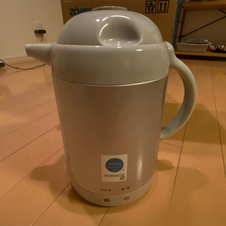 電気ポットの画像