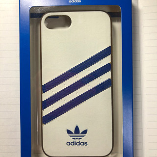 iPhone7.8 adidas スマホカバーの画像