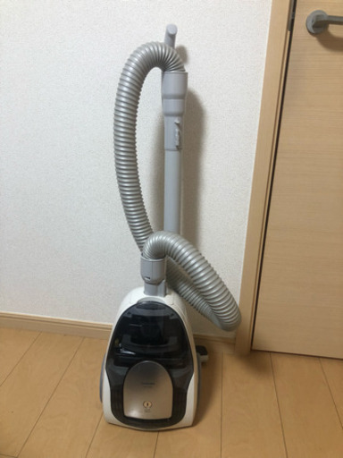 TOSHIBAのサイクロン式掃除機！