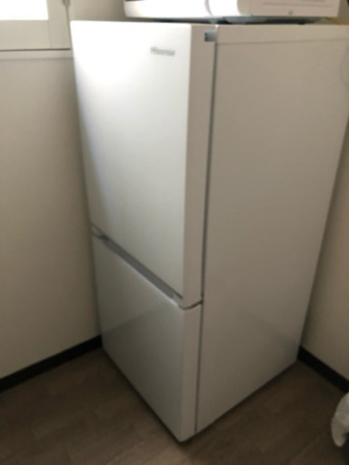 【取引中】 Hisense 冷蔵庫134L