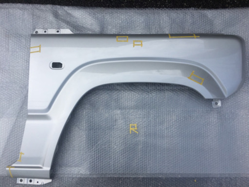 新型ジムニー JB64 フロントフェンダー 右側