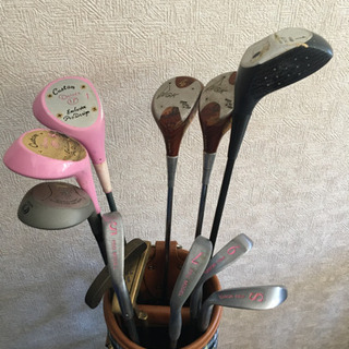 女性用ゴルフセットの画像