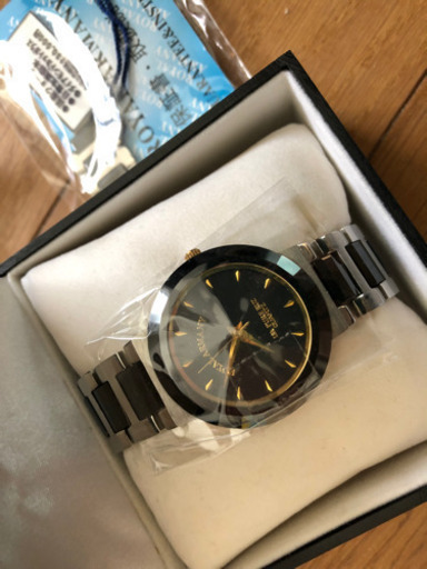 新品未開封　 ARMANY 腕時計