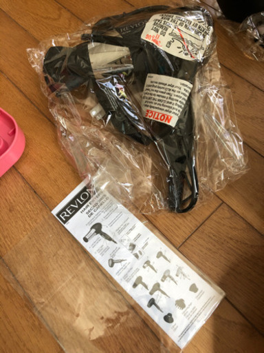 新品ドライヤー　(グアム購入品)