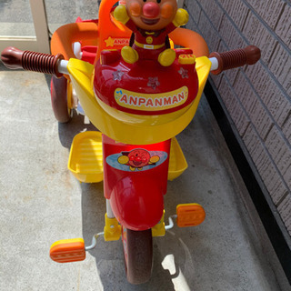 アンパンマン　三輪車　フェイスランチ皿