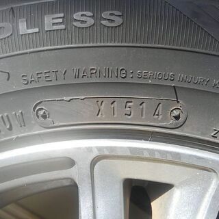 スタッドレスタイヤ165/70R14の画像