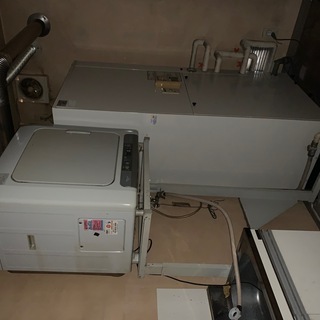 美容室の乾燥機とボイラー(?)