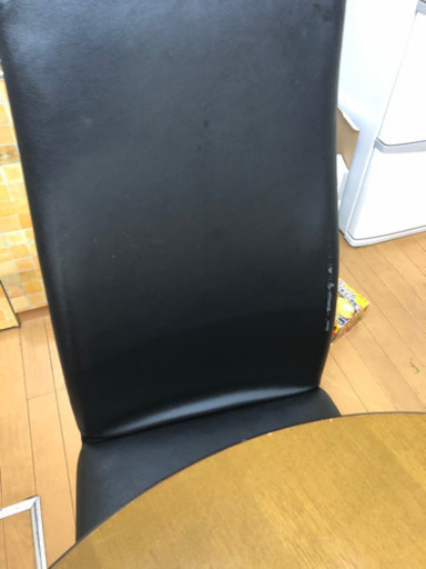 黒椅子❗️１つ売れたため残り一つです❗️