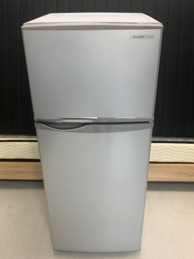 【リサイクルサービス八光　田上店　配達・設置OK】シャープ 冷蔵庫 トップフリーザー 118L シルバー SJ-H12W-S