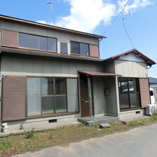 横芝貸家 ／／ 広々とした3ＬＤＫ戸建て賃貸・日当たり良好・クロ...