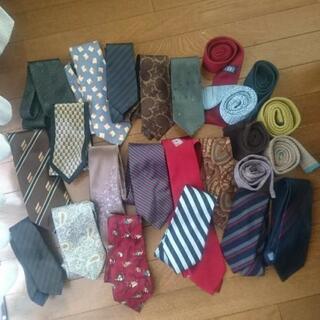 ネクタイ24本