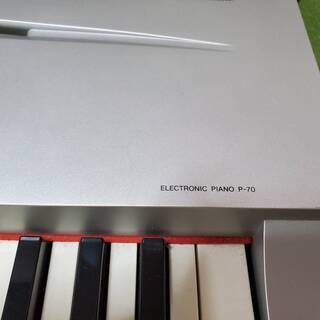 ヤマハ　電子ピアノ（P-70）を3000円でお譲りします。の画像