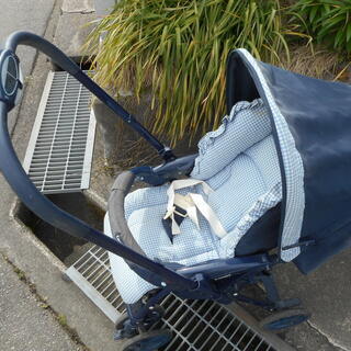 コンビ　combi　ベビーカーA型　両対面式　説明書付きの画像