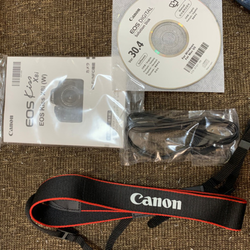 Canon EOSkiss x8i おまけ付き