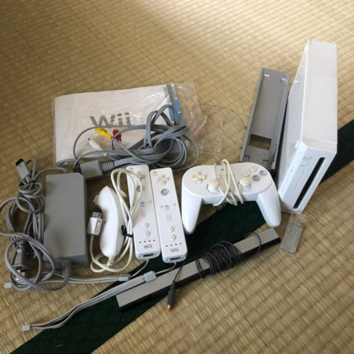 【本日限定値下げ】wii 本体 フルセット + ソフト