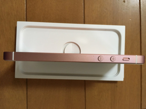 iphone SE 64G SIMフリー